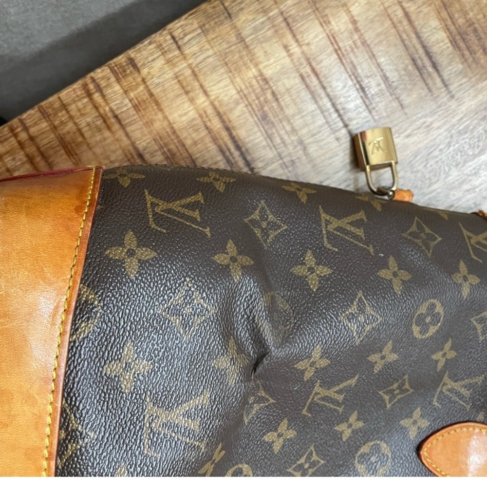 Lv bag - Picture 4 of 5